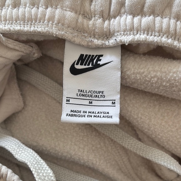 Nike Beige Jogger Pants - Picture 4 of 4